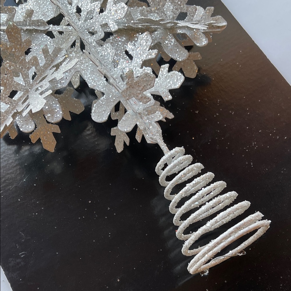 NWT- Snowflake Tree Topper - Picture 4 of 9